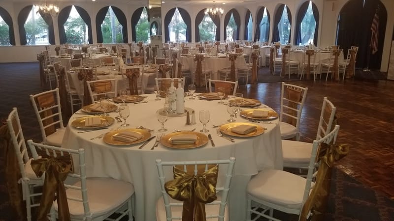 Lighthouse Yacht Club