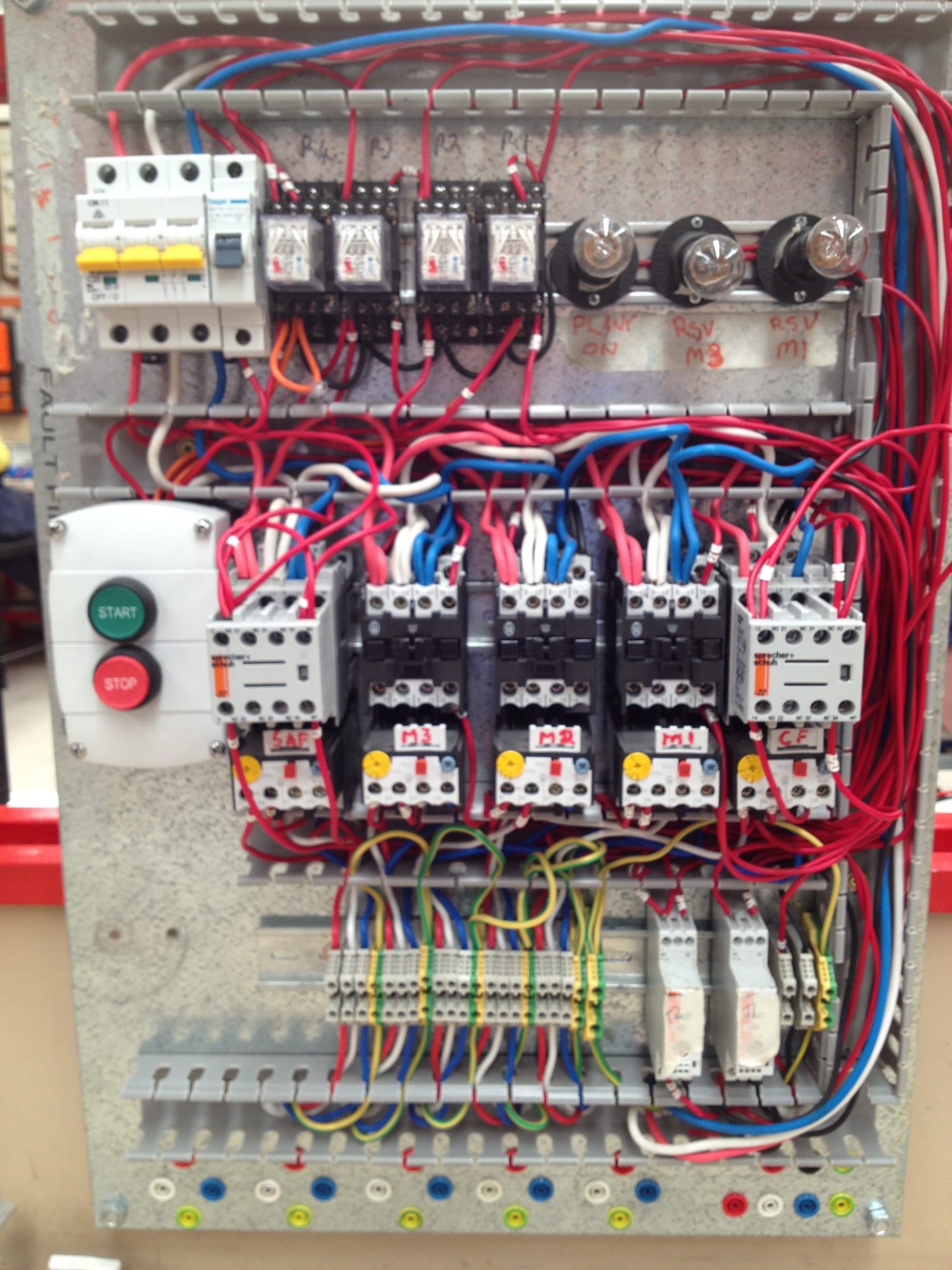 UEENEEG109A (UEEEL0005)- Develop and connect electrical control circuits