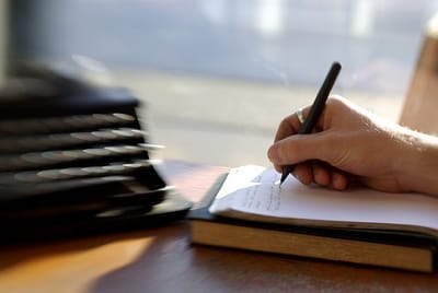 Tips On Writing A Novel - 5 Tricks Of The Beginning Novelist