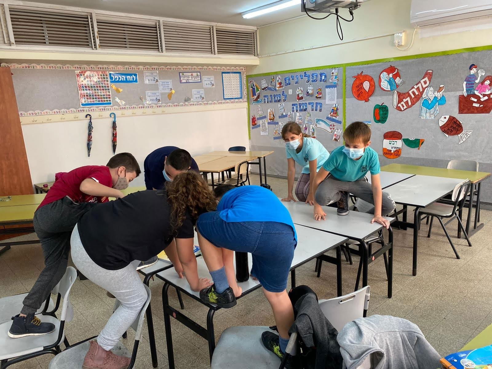 לומדים בתנועה 8943