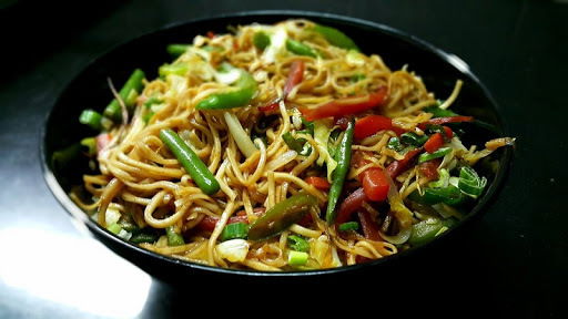 Vegetarian Singapore Chow Mein