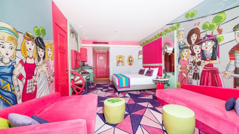 غرف منتجع ارض الاساطير