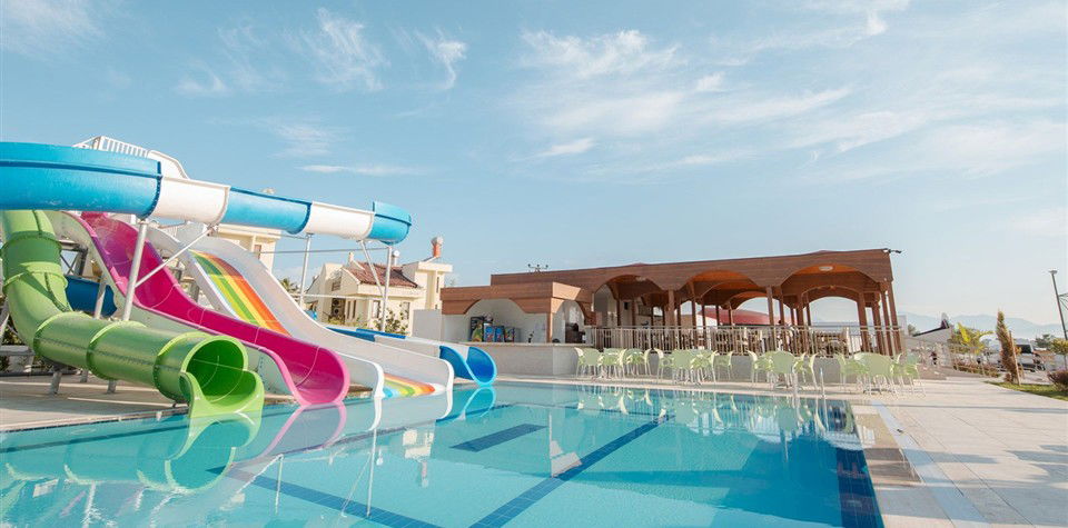 انطاليا بليك