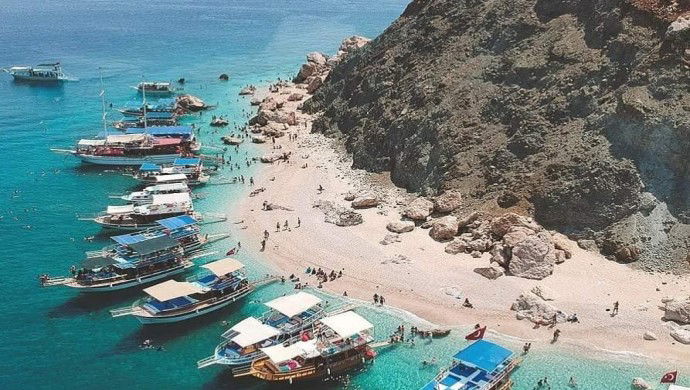 جولة بحرية في مالديف تركيا انطاليا