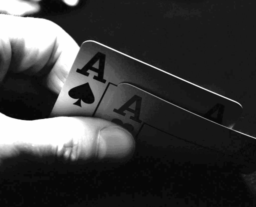Mengapa Poker Online Lebih Baik