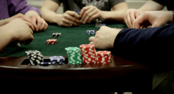 Mengapa Bermain Poker Online itu Nyaman