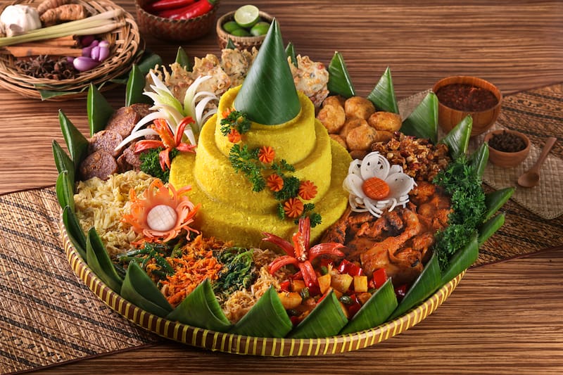 Nasi Tumpeng