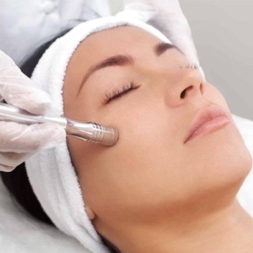 Acne Scar Treatment -  Effective Ways To Remove Scars