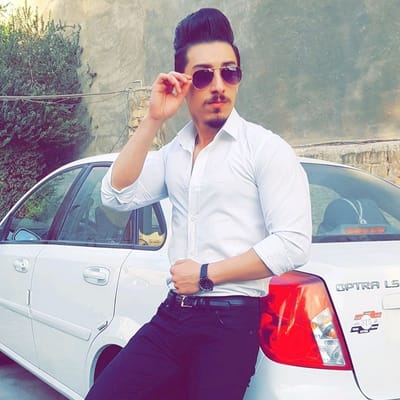 نبذة عني image