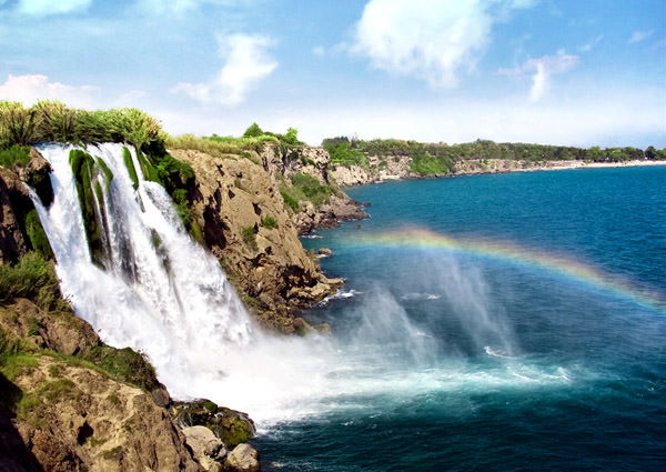 Lara Dodan Estuary Waterfall