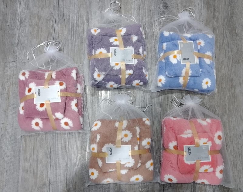 Toallas estilo Cobija  27x54 grande