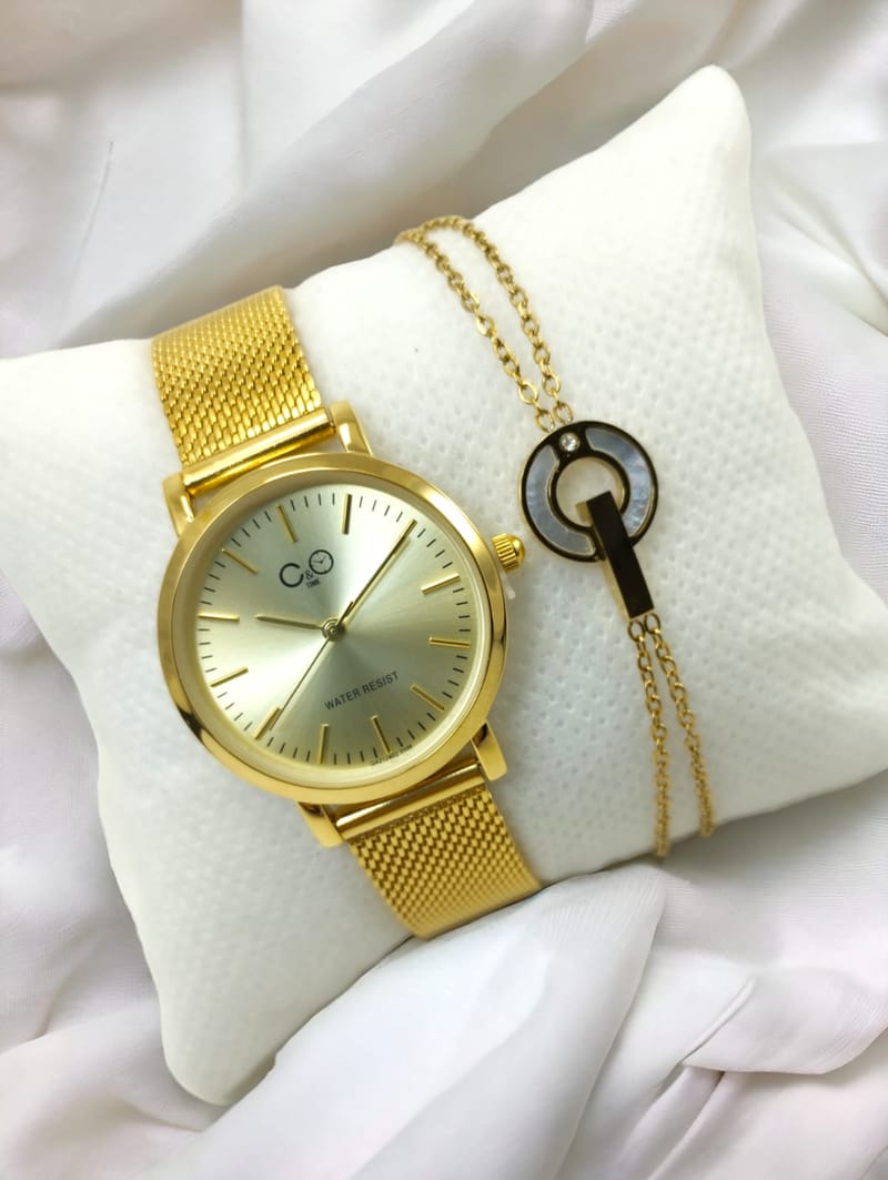 reloj con pulseras - abril