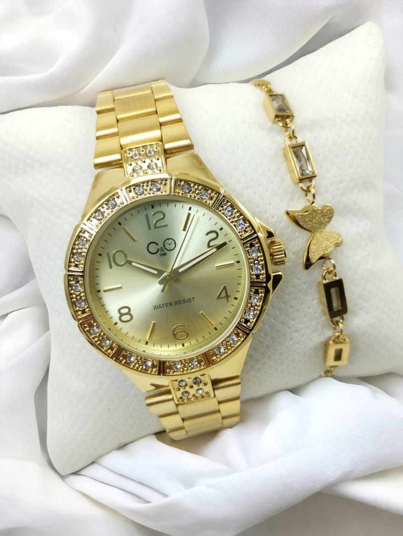 reloj con pulseras - abril