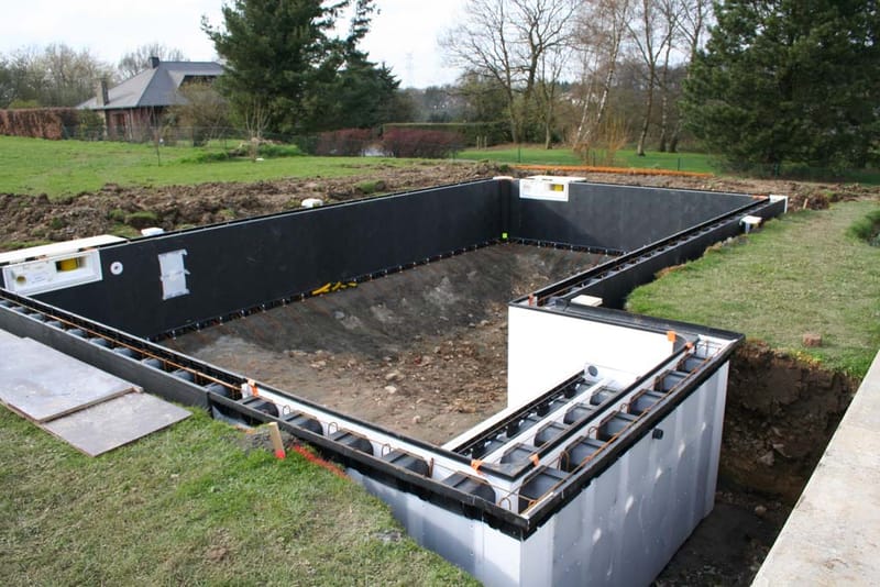 Piscine en béton armé