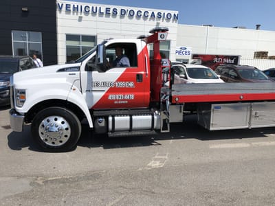 À propos de Nous image