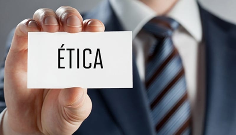 Ética