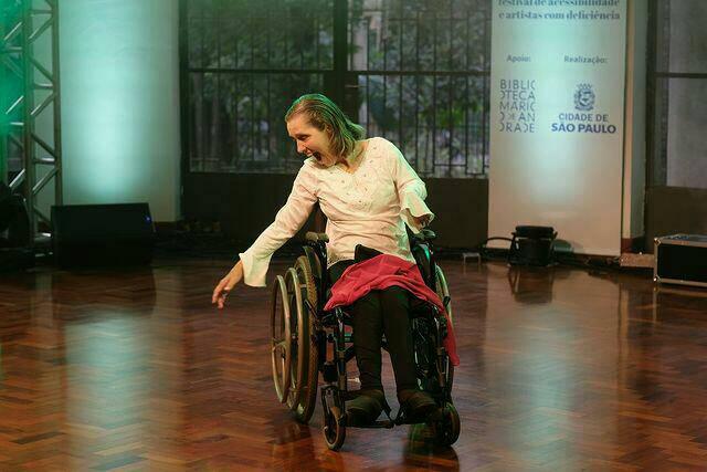 Bailarina   Leda Maria