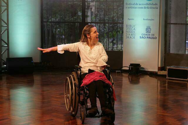 Bailarina   Leda Maria