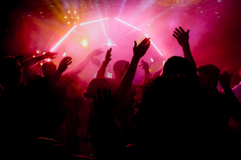 עדי & מקסוול