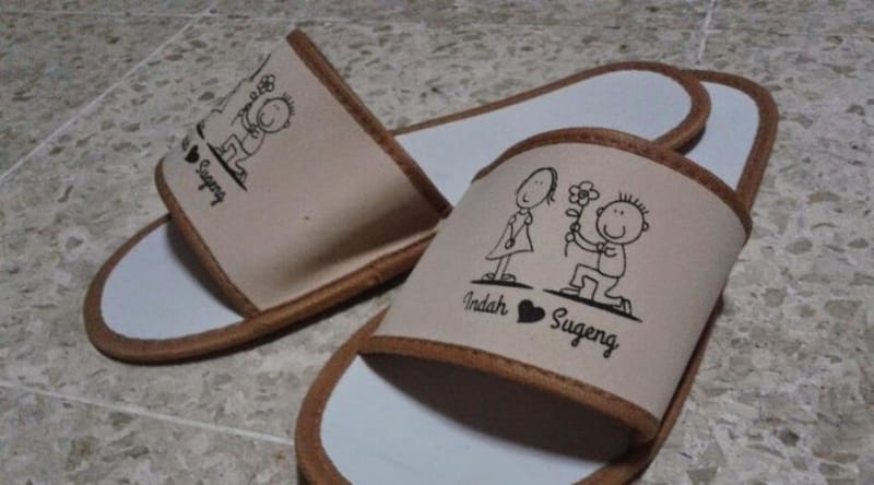 Produsen Souvenir Sandal Hotel untuk Pernikahan