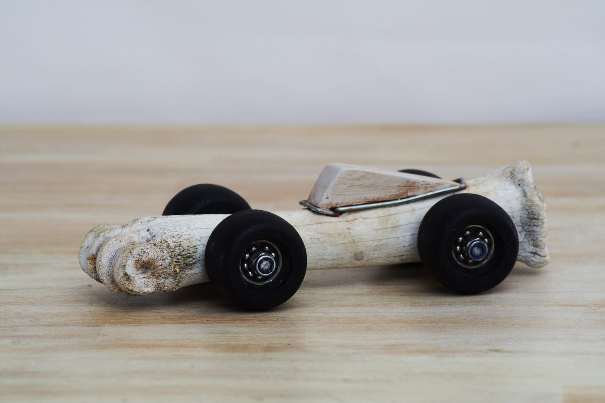 CAR - Bone, Skate Wheels, Wood & Wire Dimensions: 23cm 6cm 11cm Price: 1100€