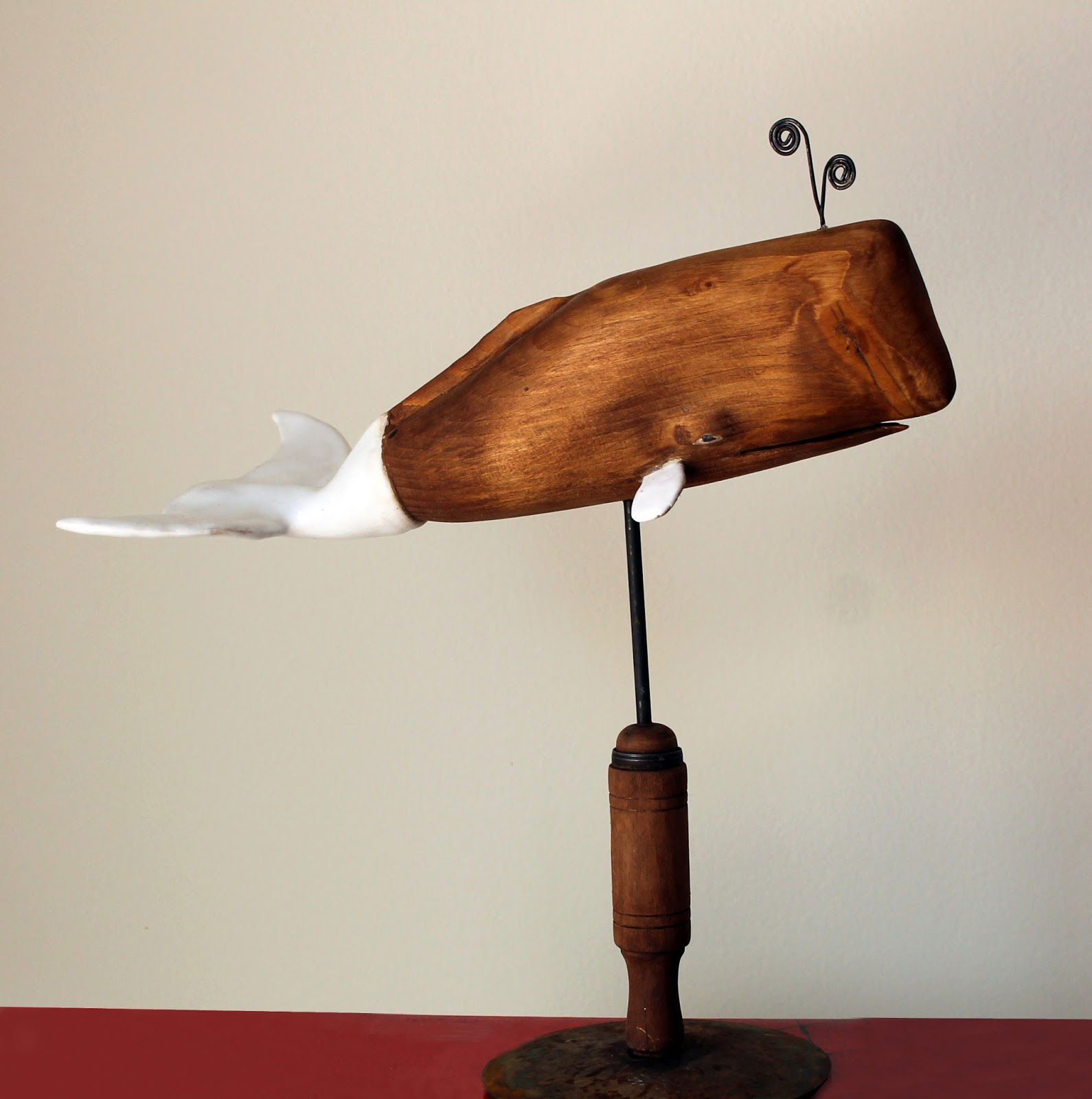SPERM WHALE - Wood and ceramics (2017). Measurements: 33cm 28cm 15cm. SOLD