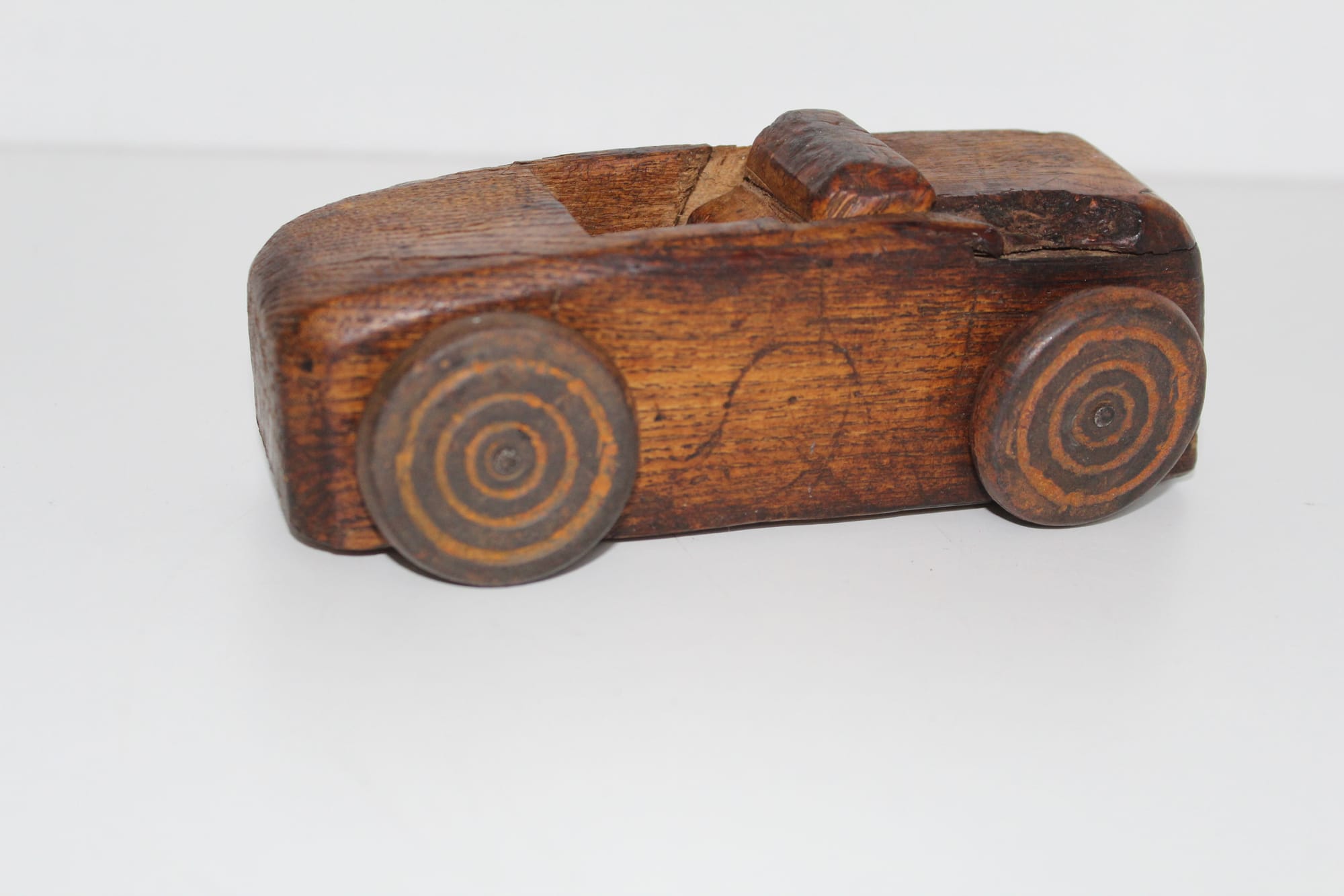 BOLIDO II - Vieja garlopa y tejos (2021) 15cm 6,5cm 5cm