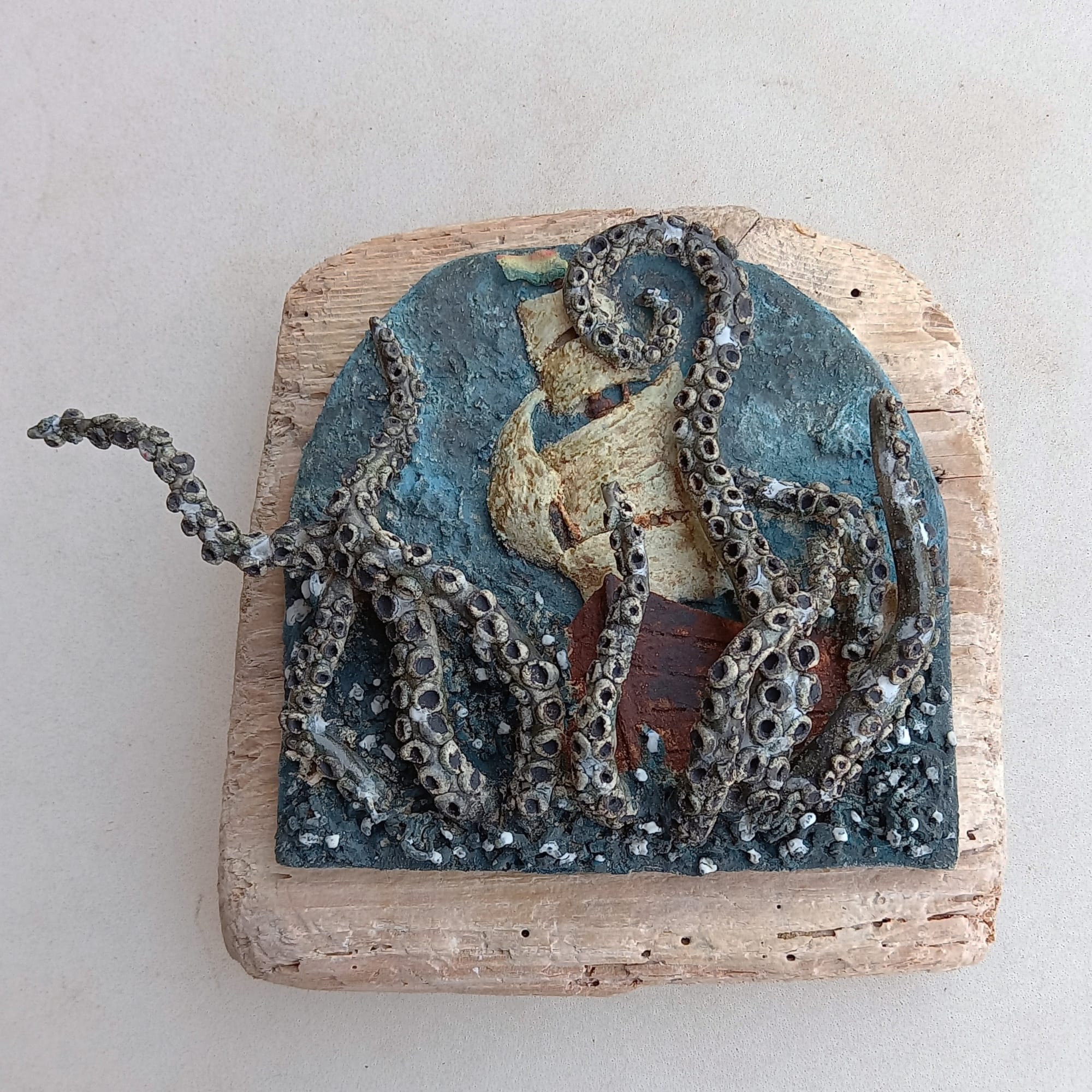 ANTON'S KRAKEN - Ceramic and wood 2022 measures: 20cm 26cm 9cm SOLD