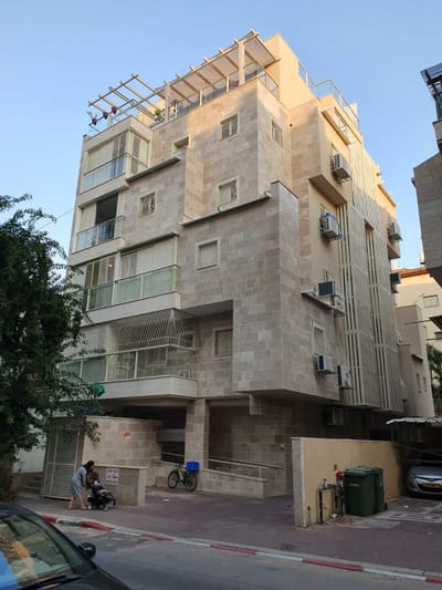 צירלסון 12 , בני ברק