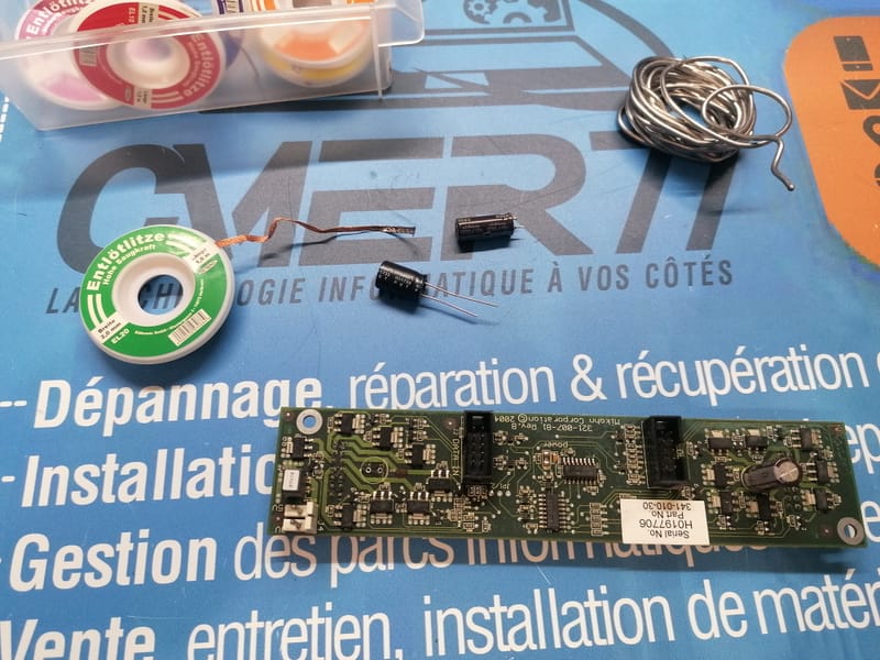 Au Coeur de la Technologie : Photos de Micro-Soudure Réparatrice