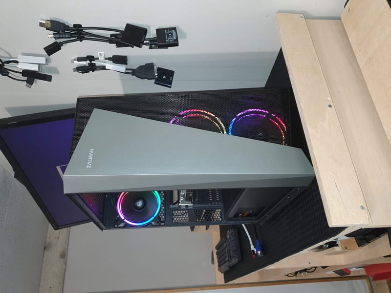 Quand la Technologie A Besoin d'Aide: Images de Réparations d'Ordinateurs