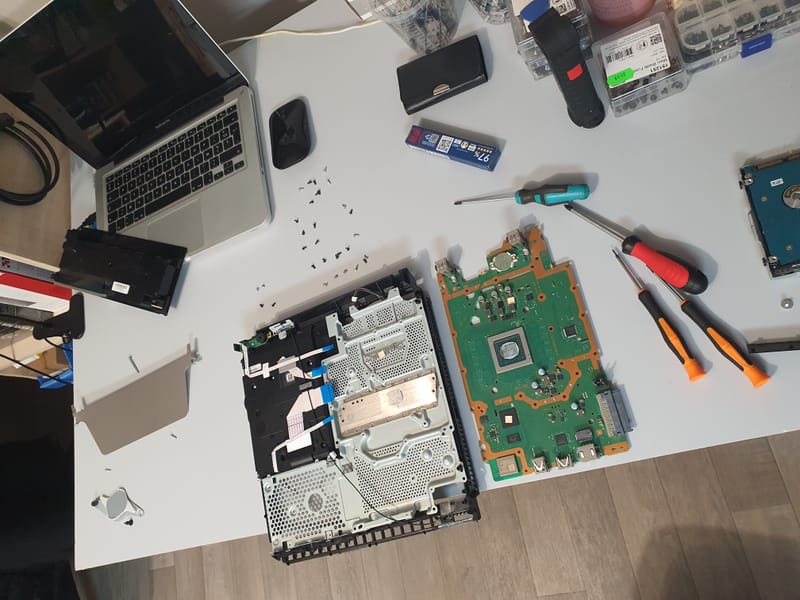 Restaurer le Plaisir du Jeu : Instantanés de Réparation de Consoles