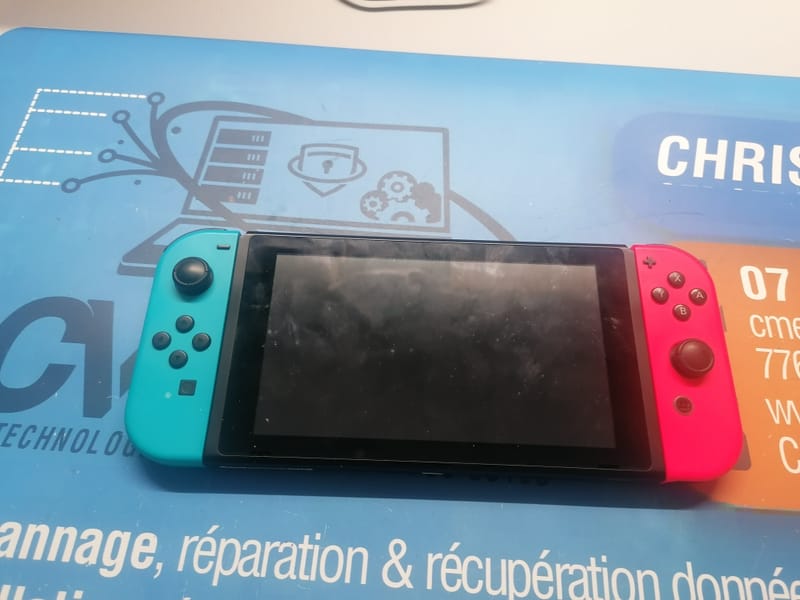 Restaurer le Plaisir du Jeu : Instantanés de Réparation de Consoles