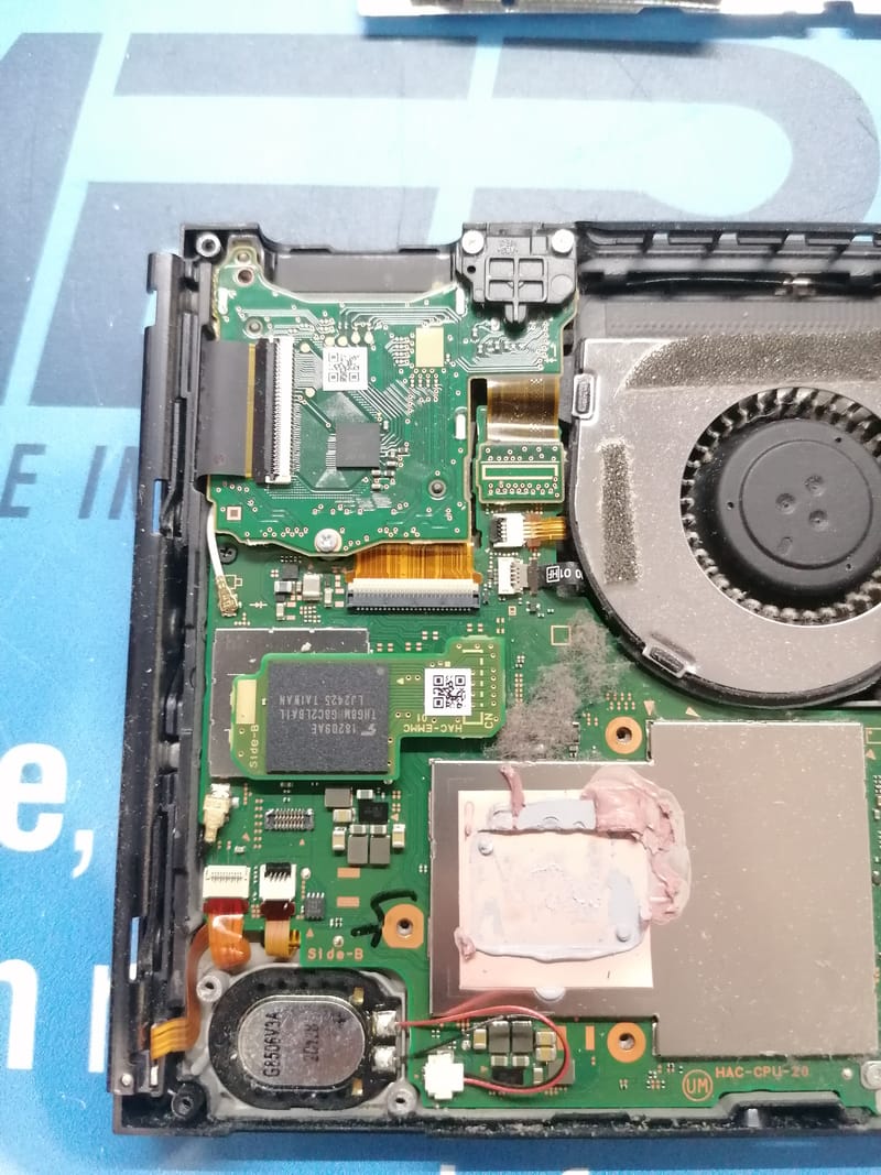 Restaurer le Plaisir du Jeu : Instantanés de Réparation de Consoles