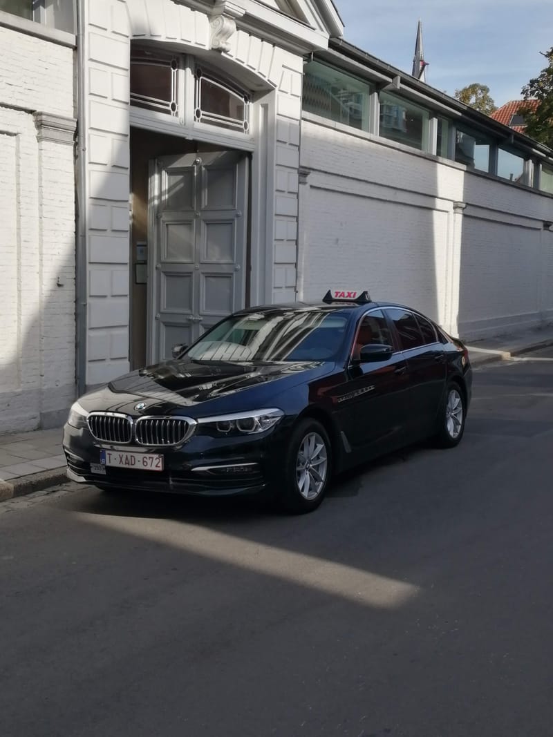 Taxi Brugge Services  / Bruges / Brujas / VIP Transfers