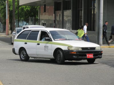 Les moyens de transports en Jamaïque image
