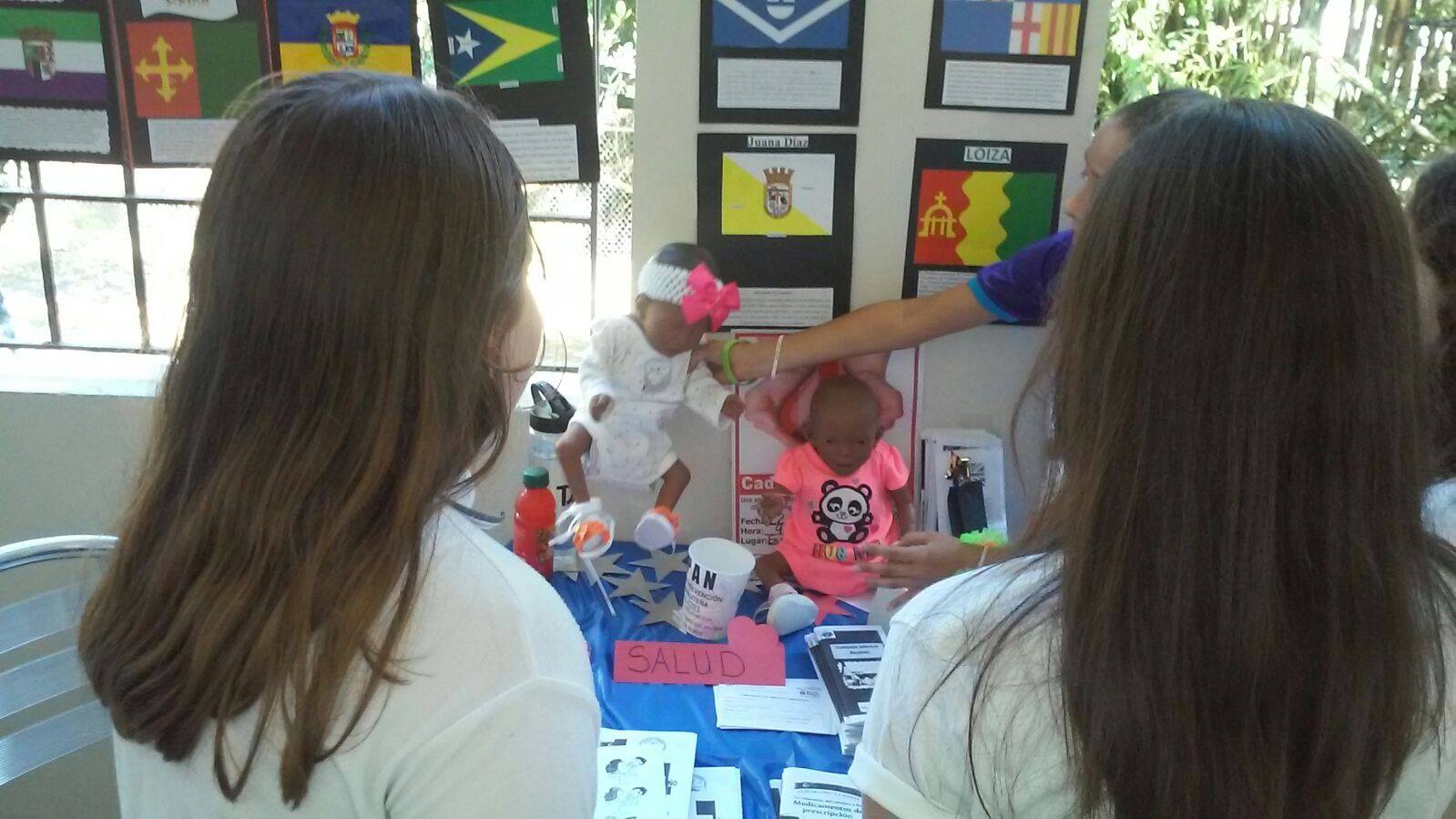 Mesa Informativa en Escuela Mercedes Rosado 2016