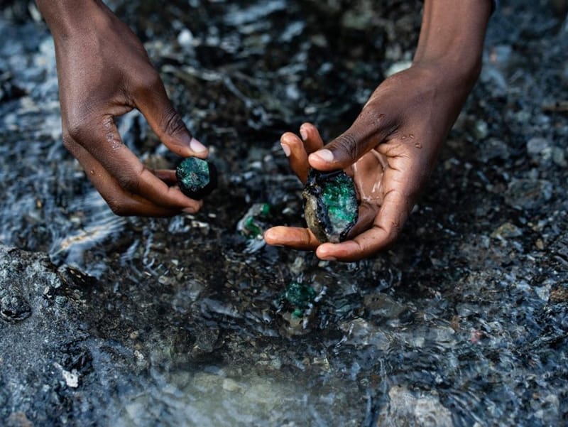 GEMFIELDS GROUP LTD LISTS ON THE LONDON STOCK EXCHANGE
