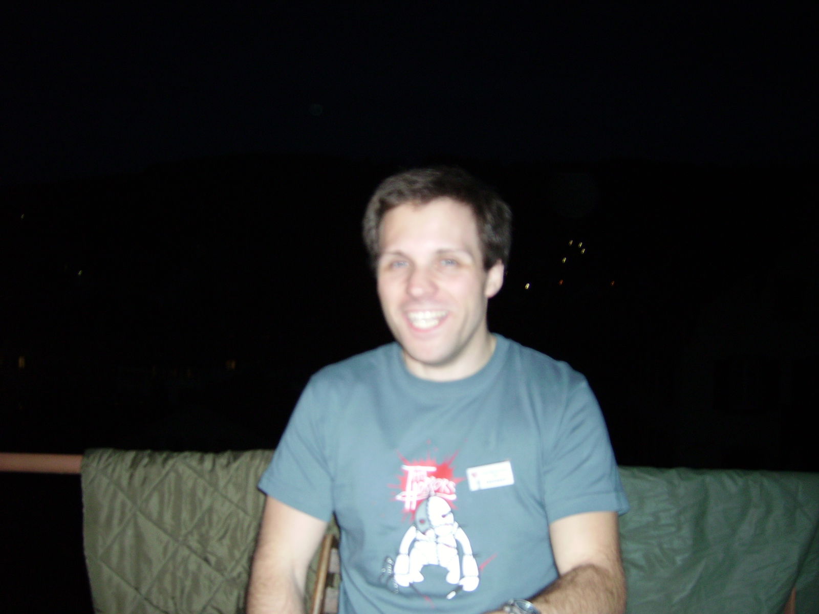 Membres de l'association et invités sur les stands