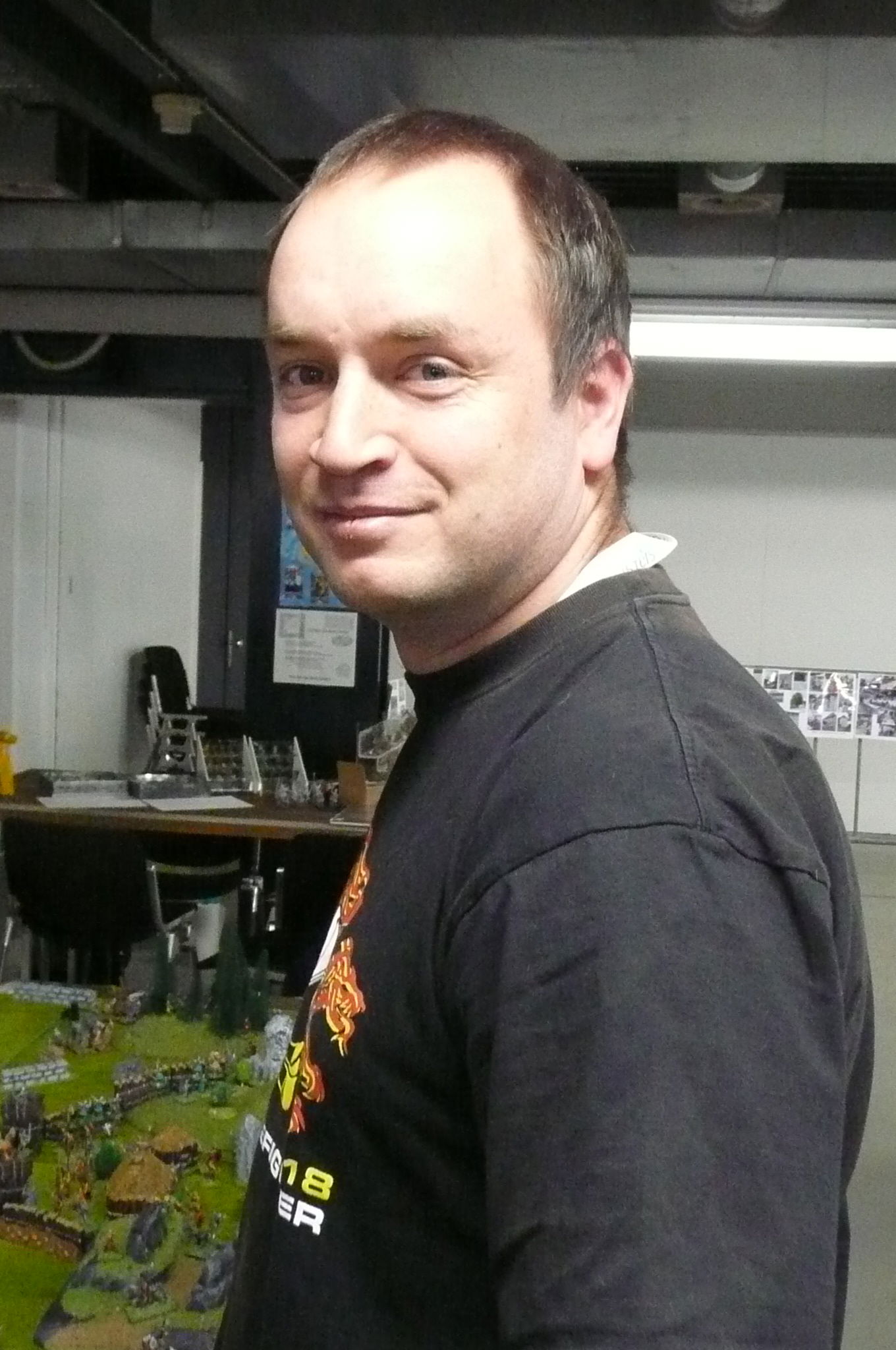 Membres de l'association et invités sur les stands