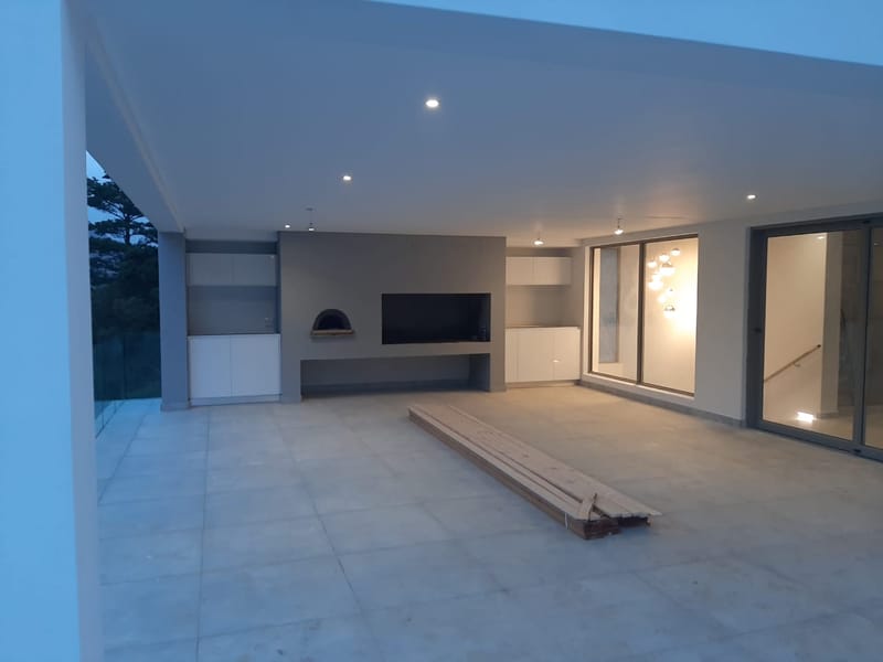 NEW DWELLING - THREE STOREYS