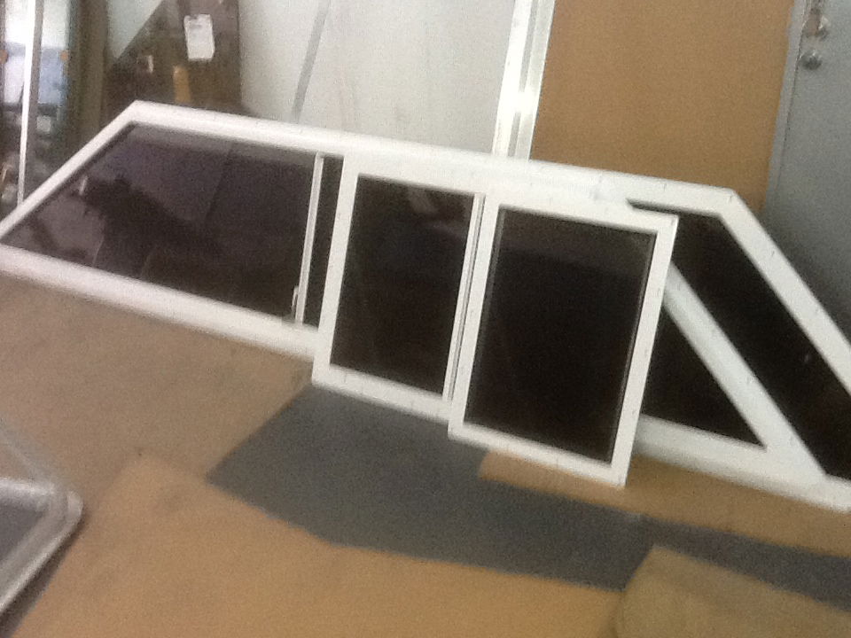 CUSTOM BOAT FIXED AND SLIDING WINDOWS