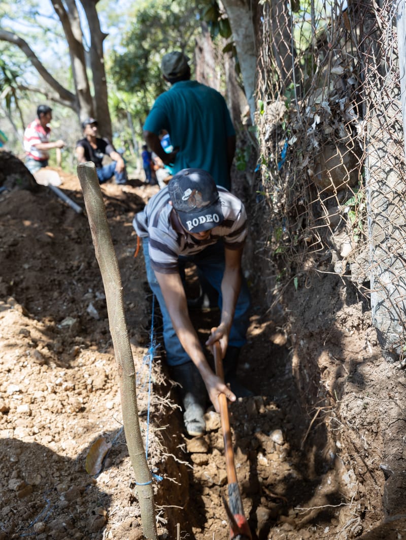 1. Legada a Chiquimulilla. Construcción del Muro de Contención en Guayabales