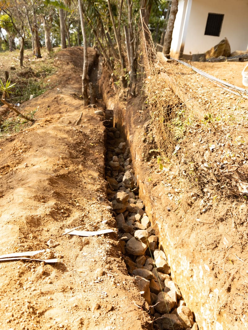 1. Legada a Chiquimulilla. Construcción del Muro de Contención en Guayabales