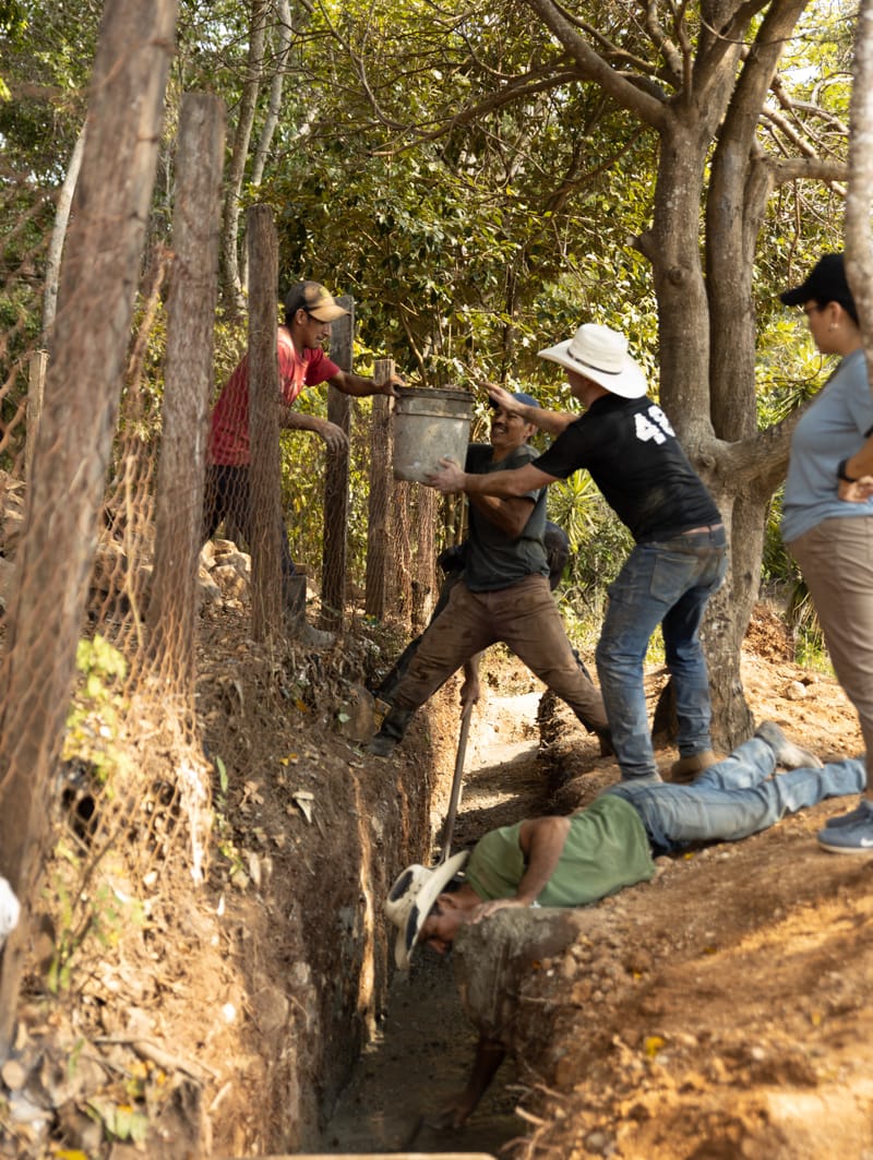1. Legada a Chiquimulilla. Construcción del Muro de Contención en Guayabales
