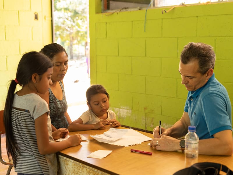 2. Atención Médica en las aldeas de Guayabales y Chanlapa