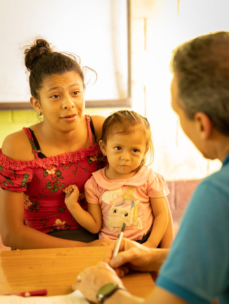 2. Atención Médica en las aldeas de Guayabales y Chanlapa