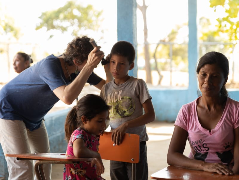 2. Atención Médica en las aldeas de Guayabales y Chanlapa