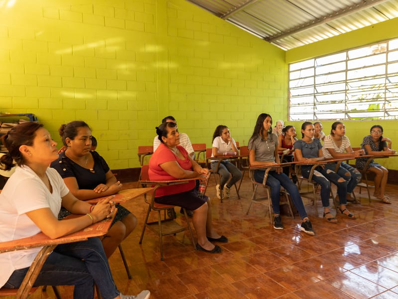 3. Entrenamiento para Primeros Auxilios y CPR. Y otras ayudas