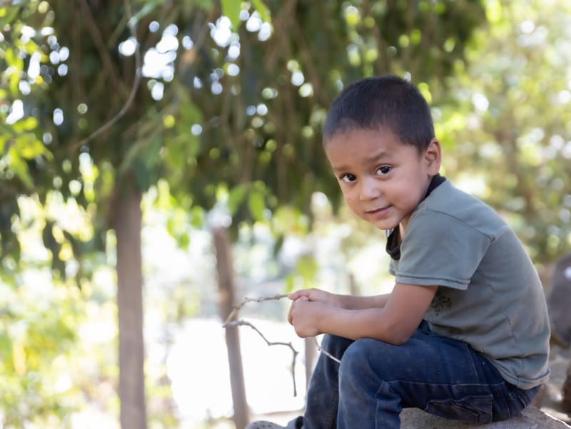 4. ROSTROS Y LUGARES PARA NO OLVIDAR